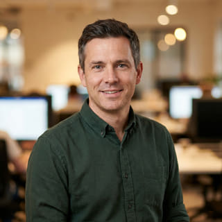 Daniel Carter, présenté comme directeur technique chez Aube Comptérine, photo de profil